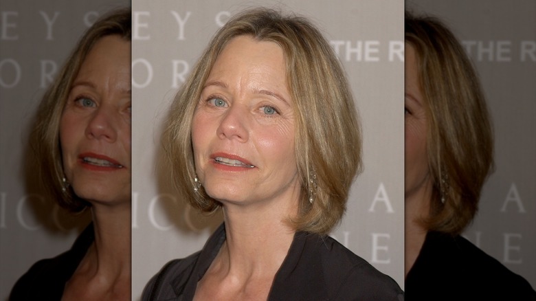 Susan Dey with a layered lob in 2006