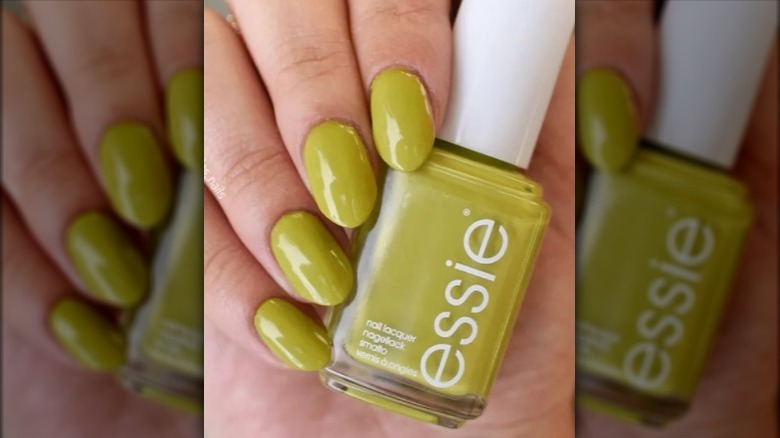 lime citrus manicure