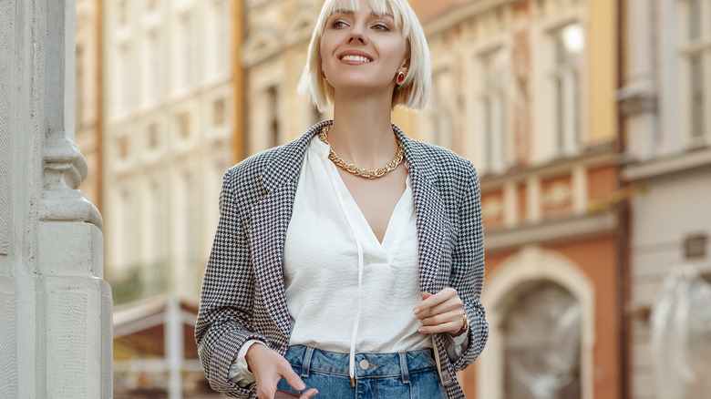 Woman wearing high-waisted jeans