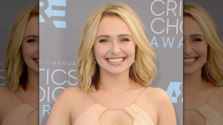 Hayden Panettiere with a waved lob parted to the side