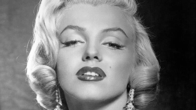 Marilyn Monroe glamorous portrait