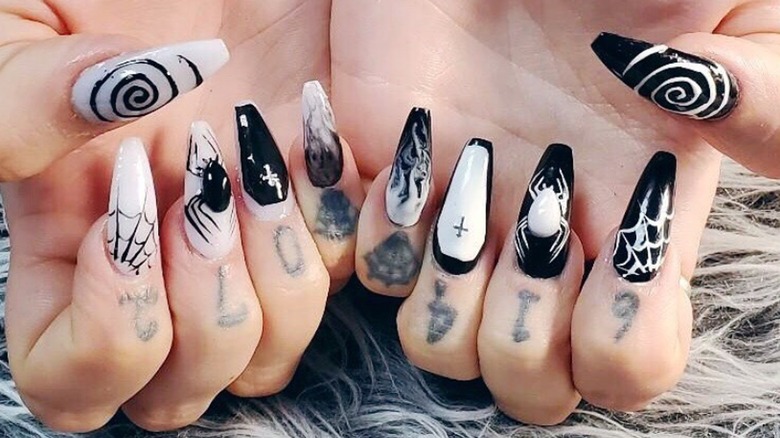 28 Dark Academia Nail Ideas For A Moody Schoolgirl Manicure