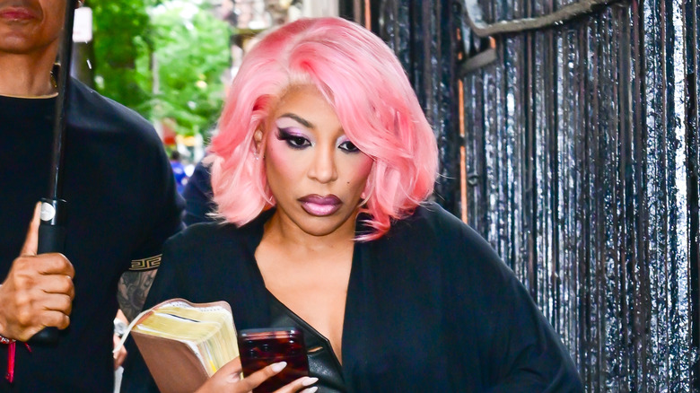 K. Michelle in pink hair photographed walking the streets of New York