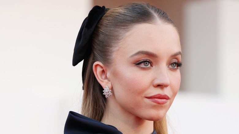 Sydney Sweeney wearing a bow