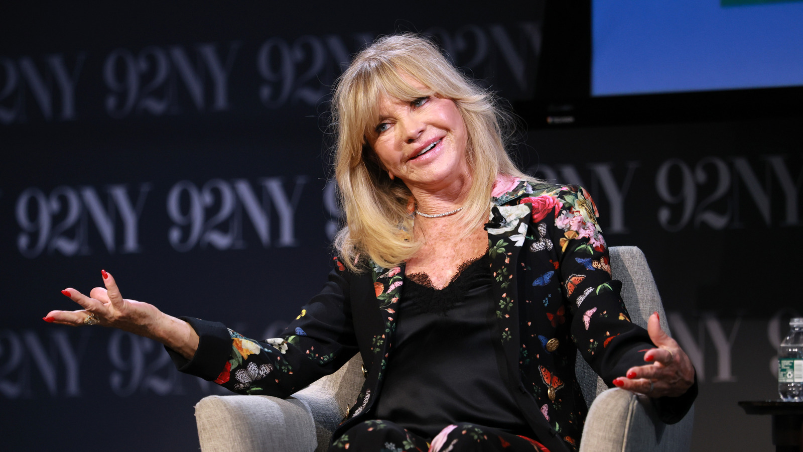5 Style Lessons We've Learned From Goldie Hawn's Effortless Over-70 Wardrobe