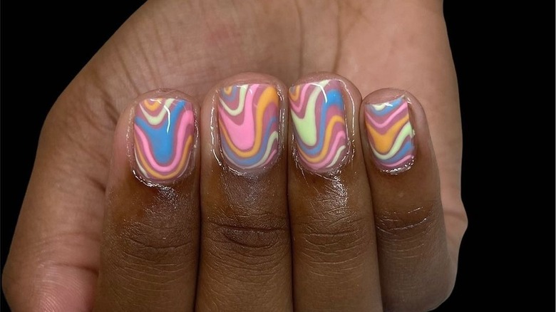 Retro swirl rainbow manicure