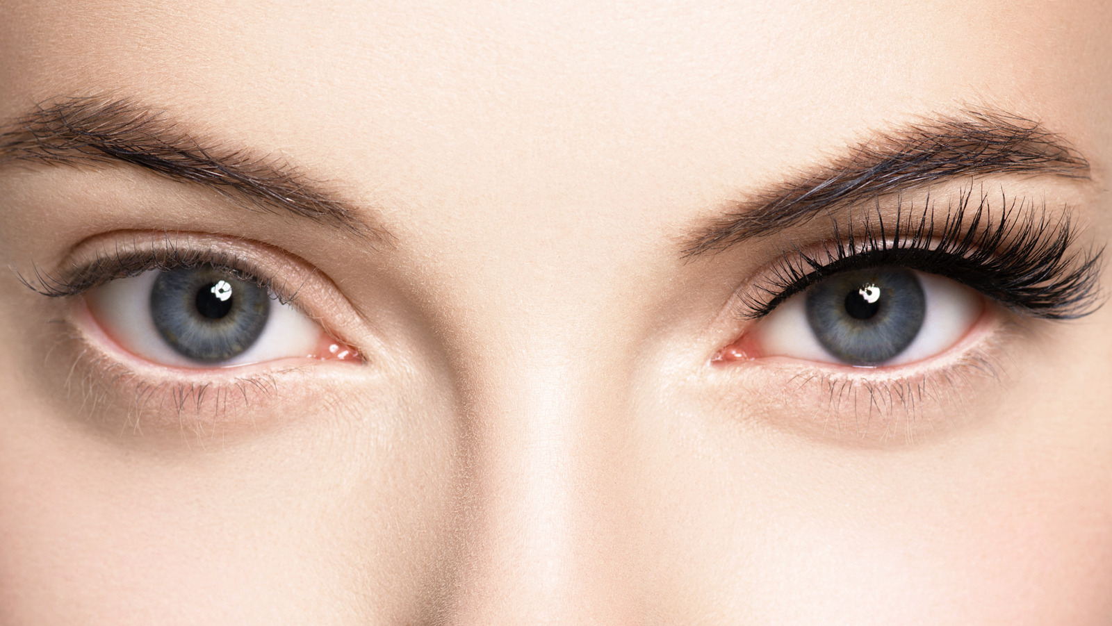 The At-Home Eyelash Extensions