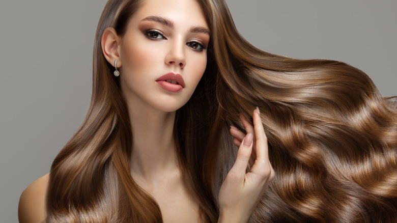 7 Hair Color Techniques Made To Be Low-Maintenance 7 Hair Color Techniques Made To Be Low-Maintenance
