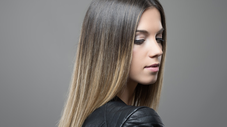 7 Hair Color Techniques Made To Be Low-Maintenance 7 Hair Color Techniques Made To Be Low-Maintenance