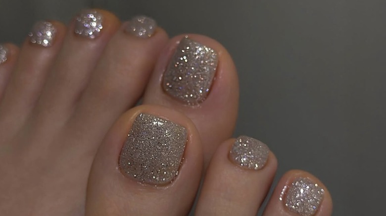 Chunky silver glitter pedicure