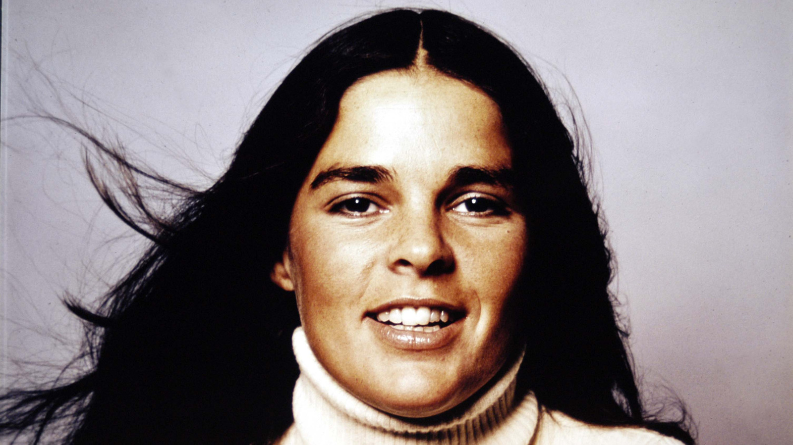 '70s Star Ali MacGraw Virtually Vanished From Hollywood - Here's What She Looks Like In The 2020s