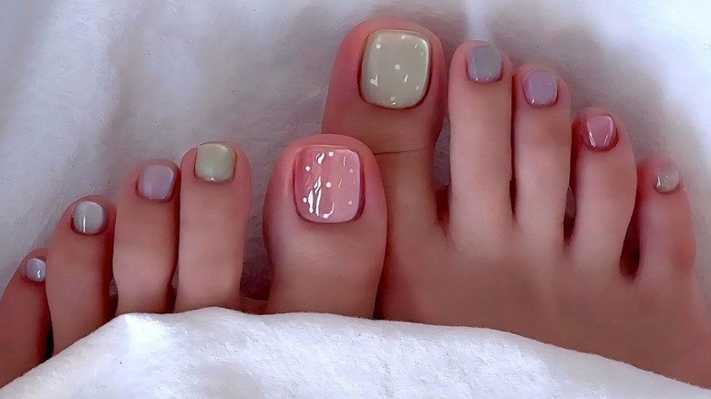 Pastel pedicure
