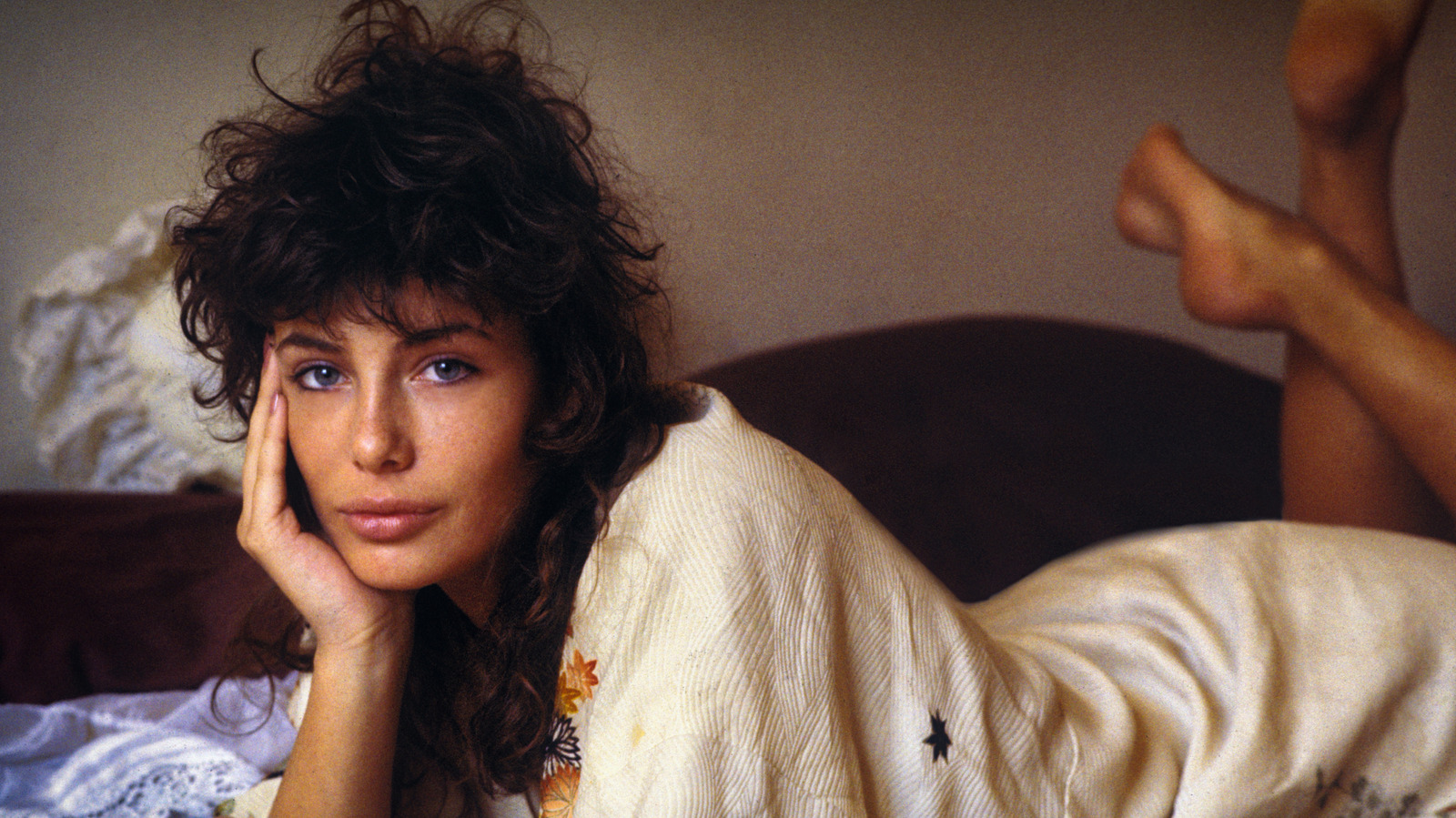 '80s Model And Actor Kelly LeBrock Has Aged Like Fine Wine & These Pics Are Proof