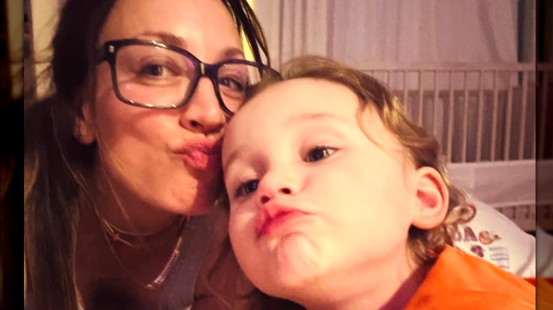 Kaley Cuoco makes a duck face in a silly selfie with daughter Matilda.