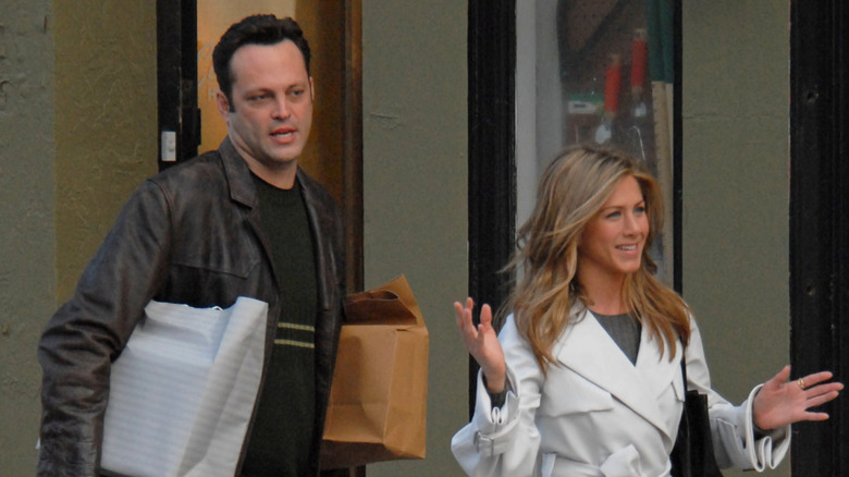 Vince Vaughn and Jennifer Aniston on the set of The Break-Up