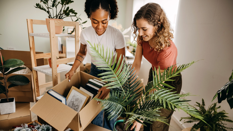 Friends moving into a home together