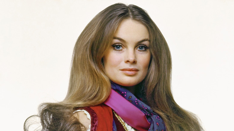'60s supermodel Jean Shrimpton posing
