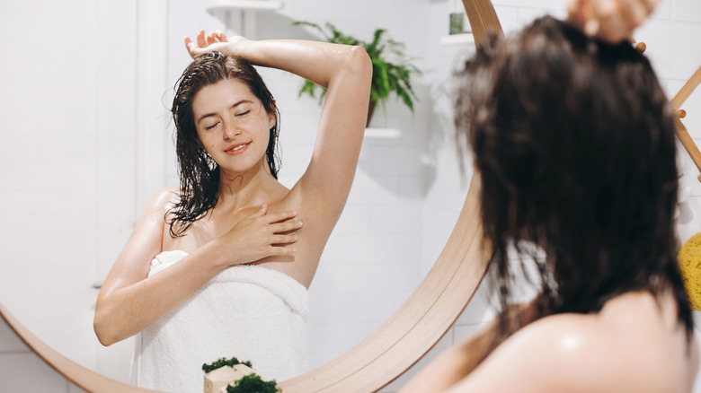 woman with smooth underarms