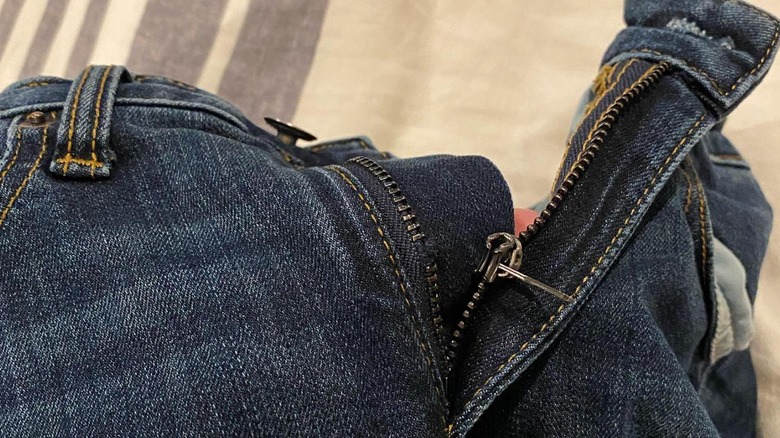 Broken jean zipper
