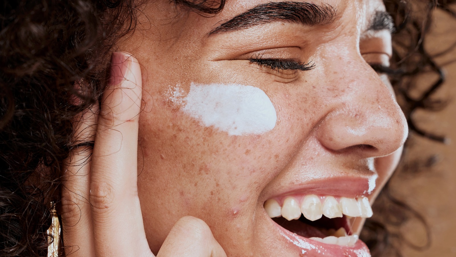 can i use glutathione and tranexamic acid and niacinamide together Glutathione Arbutin Lactic Acid Blue Tansy Lotion | Kojic Acid Tranexamic Acid main image 0