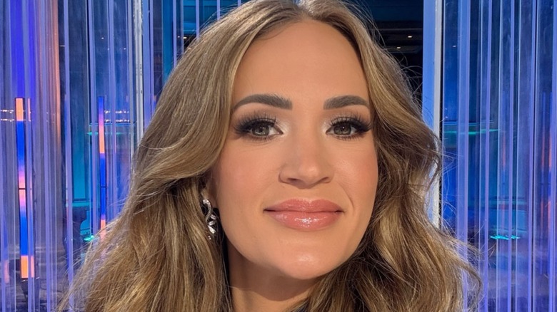 Carrie Underwood with pink lip gloss