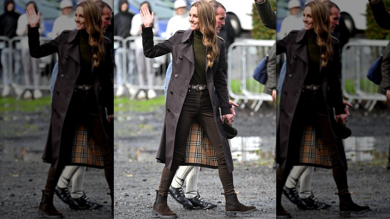 Kate Middleton wearing brown skinny jeans and a matching coat in Rothesay, Isle of Bute, Scotland in September 2026