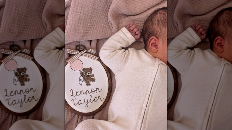 An arrival photo of Lennon Taylor Lautner
