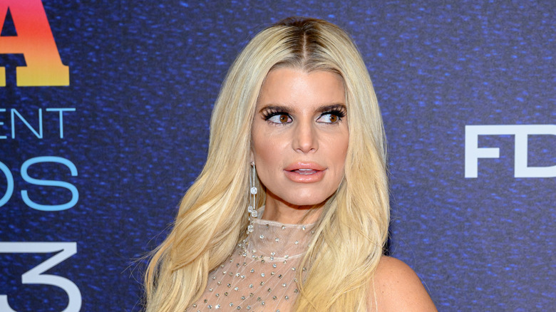Jessica Simpson with false lashes