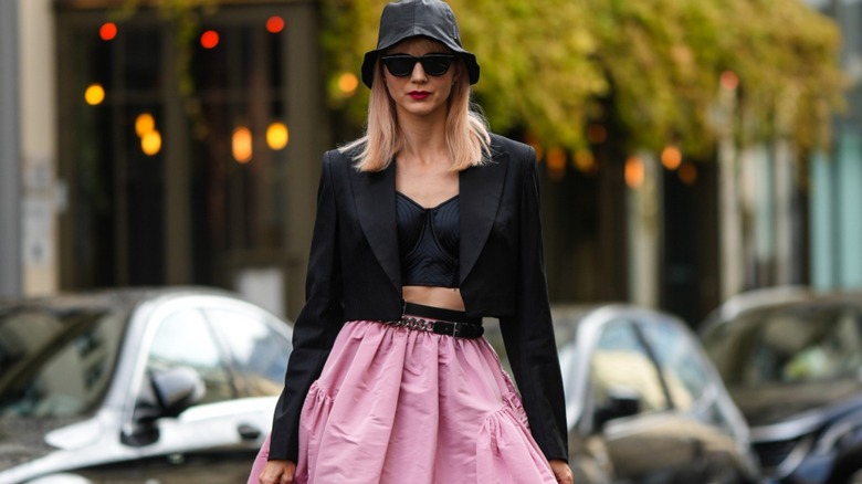 Cropped Jackets & Bralettes: The Up-And-Coming Outfit Formula For