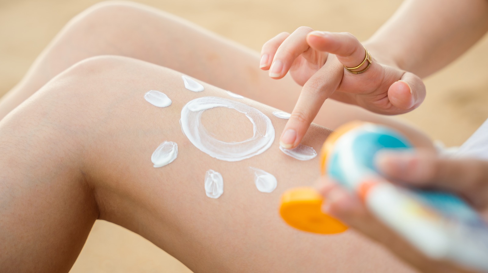 Curious About How Much Sunscreen To Apply To Your Body? Here's A Rule