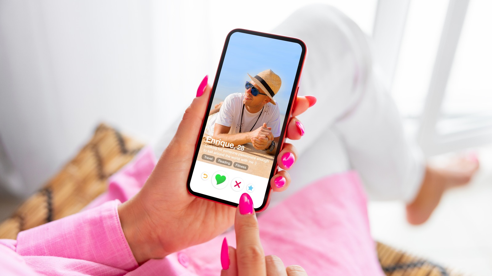 Dating App Prompts That Let Your Matches Really Learn More About You dating-app-prompts-that-let-your-matches-really-learn-more-about-you