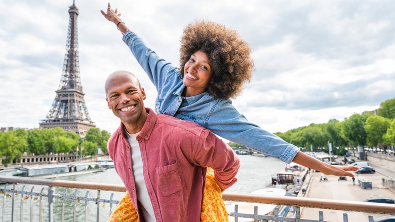 Black couple in Paris