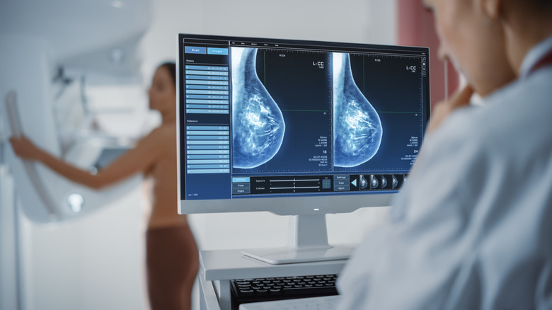 Woman undergoes mammogram 