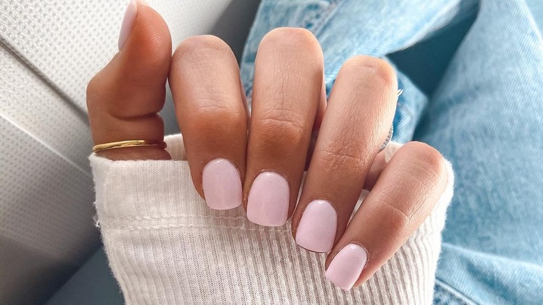 pastel manicure