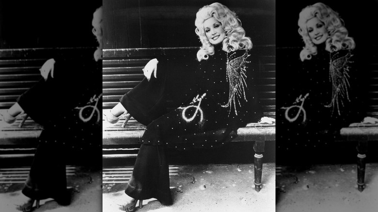 Dolly Parton poses for promo photos