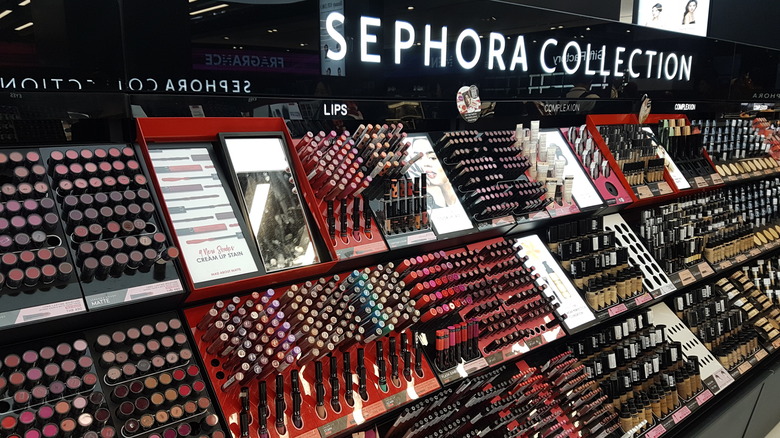 The sephora collection stand
