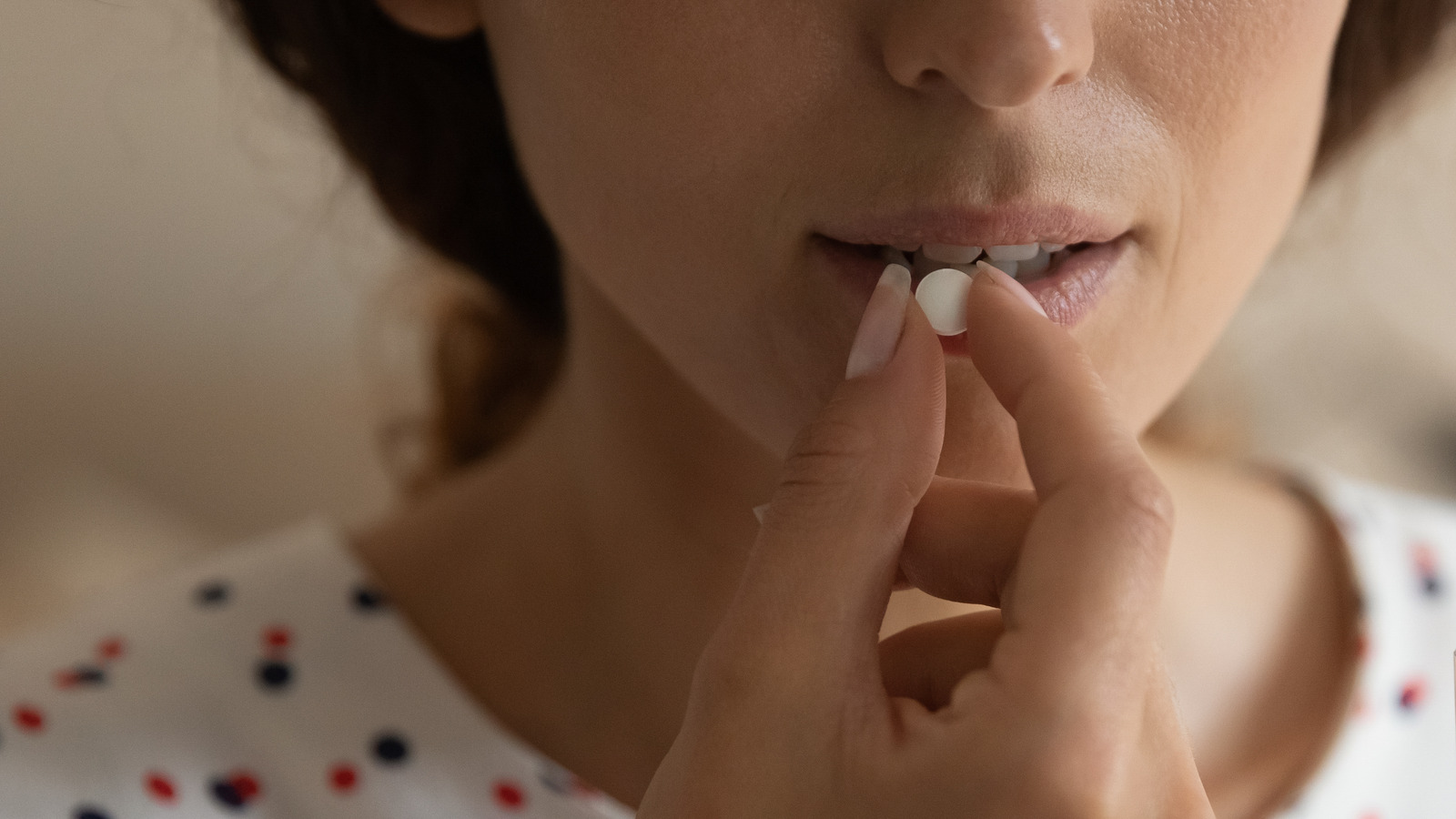 Dry Swallowing Pills May Be More Dangerous Than You Think