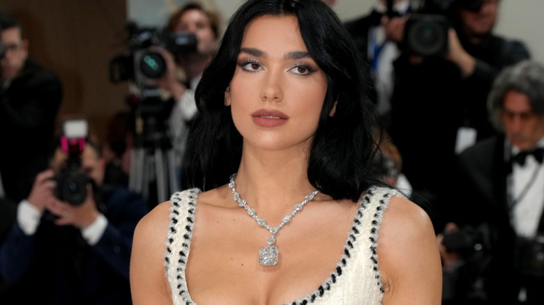 Dua Lipa 2023 Met Gala