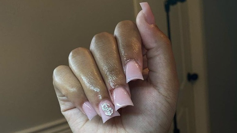 Pale pink duck nails 