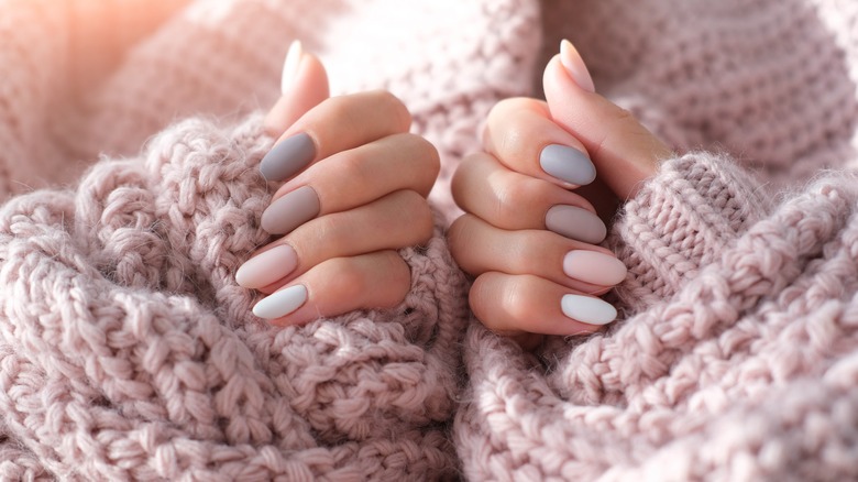 Matte nails