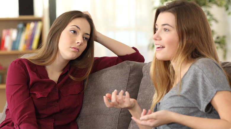 friends talking on couch