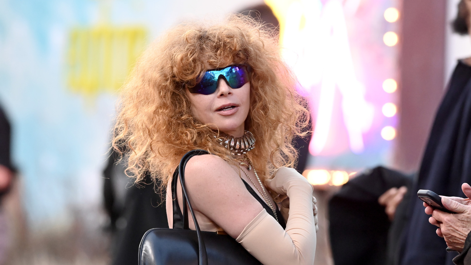 Everyone Had This Hairstyle In The '80s & It's Time For A Comeback