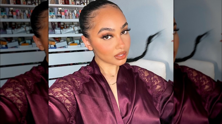 Woman with subtle makeup and natural brows