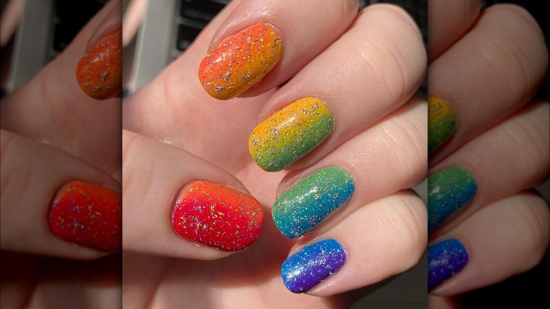 DIY rainbow nail art for short nails