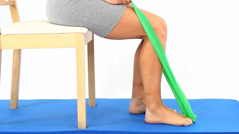 Foot And Toe Stretches That Will Keep You Flexible Foot And Toe Stretches That Will Keep You Flexible