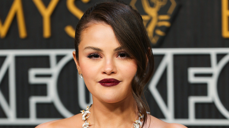Selena Gomez burgundy lipstick