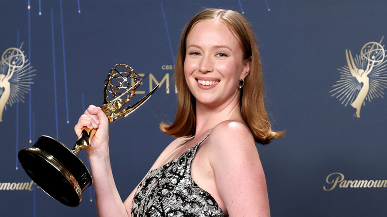 Hannah Einbinder holds her Emmy at the 2025 ceremony