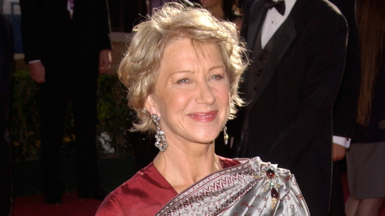 Helen Mirren arrives at the 2004 Emmy Awards