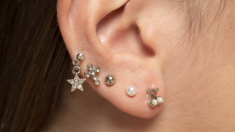 Everything you need to know about forward helix piercings – Laura Bond