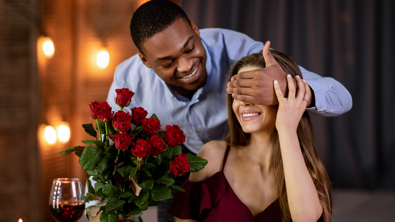 Романтика сортировка. Столик для романтического ужина. Украшение стола для романтического ужина. Романтика сортировка. Романтический ужин.